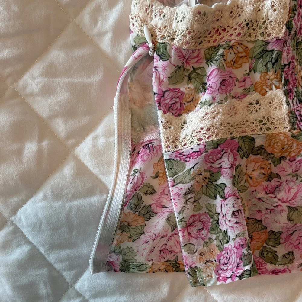 Princess Polly Emilee Top Pink Floral Cami Crop size 10 - Picture 6 of 11